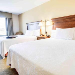 Room with Two Queen Beds - Non-Smoking