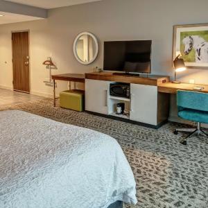 Queen Room with Two Queen Beds - Mobility Access/Non-Smoking