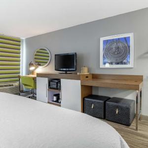 King Room - Mobility Access/Non-Smoking