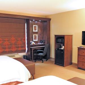 Queen Room with Two Queen Beds - Mobility and Hearing Access/Non-Smoking