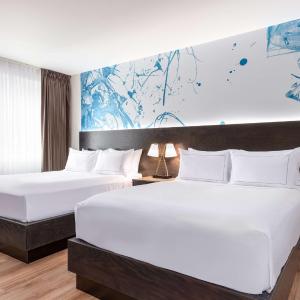 Studio Suite with Two Queen Beds and Kitchenette