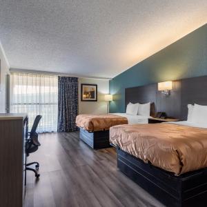 Double Room with Two Double Beds - Accessible/Non-Smoking
