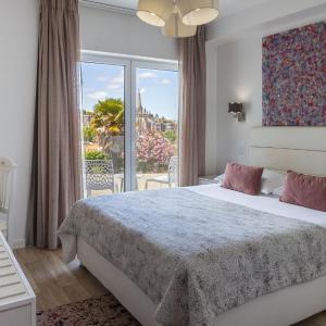 Double Room with Balcony and Monastery View