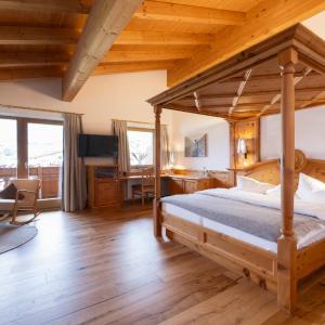 Deluxe Family Suite
