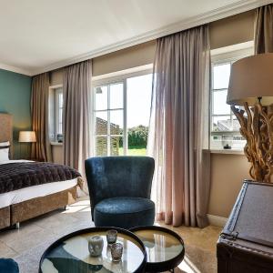 Suite -4 Guests
