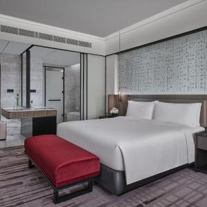 Classic King Room - Lounge Access