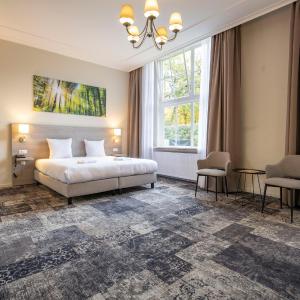 Deluxe Double Room with Bath Or Shower