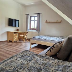 Triple Room with Bathroom