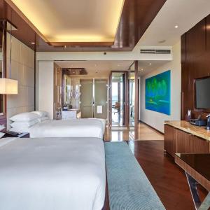 Executive Double Room, Executive lounge access, 2 Double