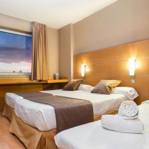 Double Room with Extra Bed (2 Adults + 1 Child)