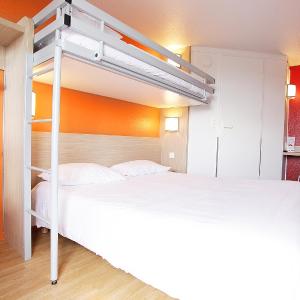 Triple Room (1 Double Bed + 1 Bunk Bed)