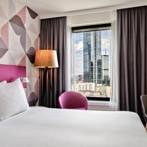 Standard King Room with City View