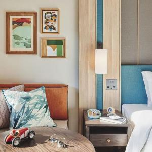 Standard Twin Room with River View - Disability Access