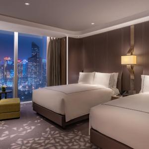 Executive Queen Room with Two Queen Beds and River View