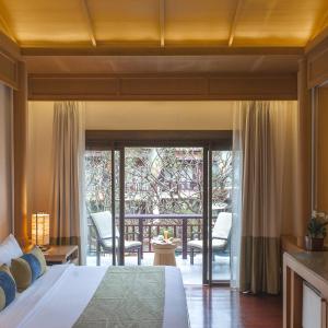 Deluxe Regency with Pool View