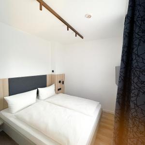One-Bedroom Apartment with Garden View