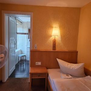 Economy Single Room