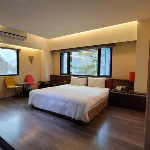 Double Room with Mountain View