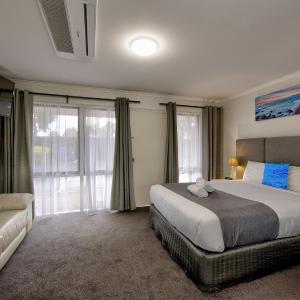 Queen Suite