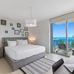 Superior One-Bedroom Apartment with Balcony - Oceanfront View