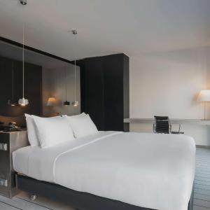 King Guest Room Disable