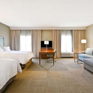 Queen Room with Two Queen Beds - Non-Smoking