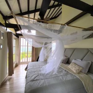 Three-Bedroom Vacation Home 