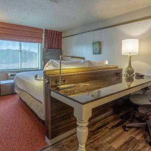 Premium King Room