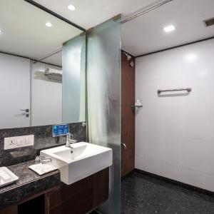 Deluxe Double Room (Festive Offer 10% off on F&B and Laundry service - 12th Sept to 30th Sept 2026 and 17th Oct to 15th Nov 2026)
