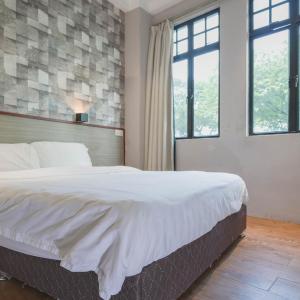 Deluxe Double With Window