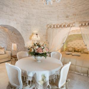 Trullo Suite with Spa Bath