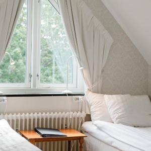 Small Twin Room