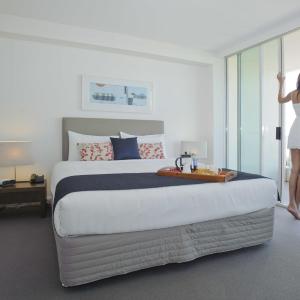 Three-Bedroom Apartment - Sub Penthouse