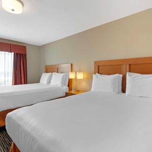 Queen Room with Two Queen Beds - No Pets Allowed/Non-Smoking