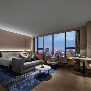 Premium King Room