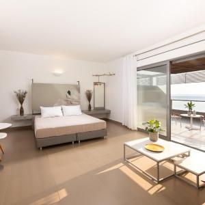 Junior Suite with Panoramic Sea View