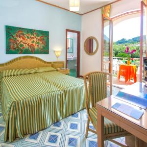 Family Room with Side Sea View
