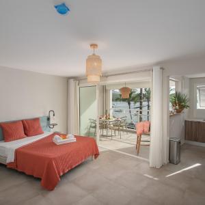 Privilege Studio with Sea View