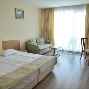 Studio with Balcony (2 Adults + 2 Children)
