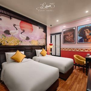 Deluxe Double or Twin Room with Internal Window