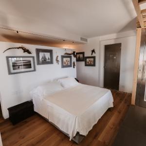 Deluxe Suite with Sea View