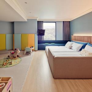 Little Champion B (Kids Room)