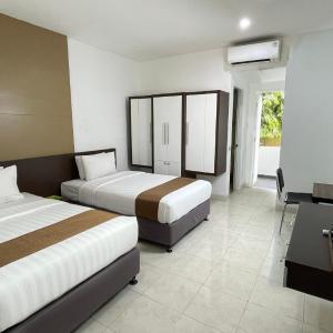 Deluxe Double or Twin Room