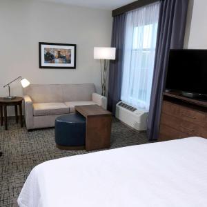 King Studio Suite - Hearing Accessible/Non-Smoking
