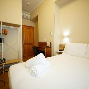 Small Double Room (Ground Floor)