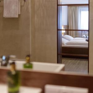 Suite with Mountain View