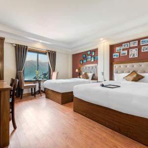 Triple Room with Mountain View
