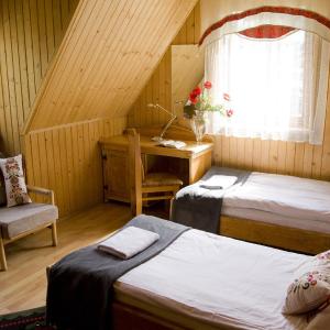 Double or Twin Room with Shared Bathroom