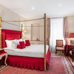 Deluxe Room with Spa Access