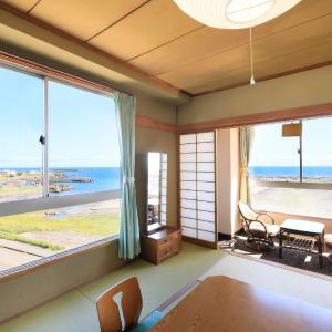 Superior Japanese-Style Room with Front Sea View